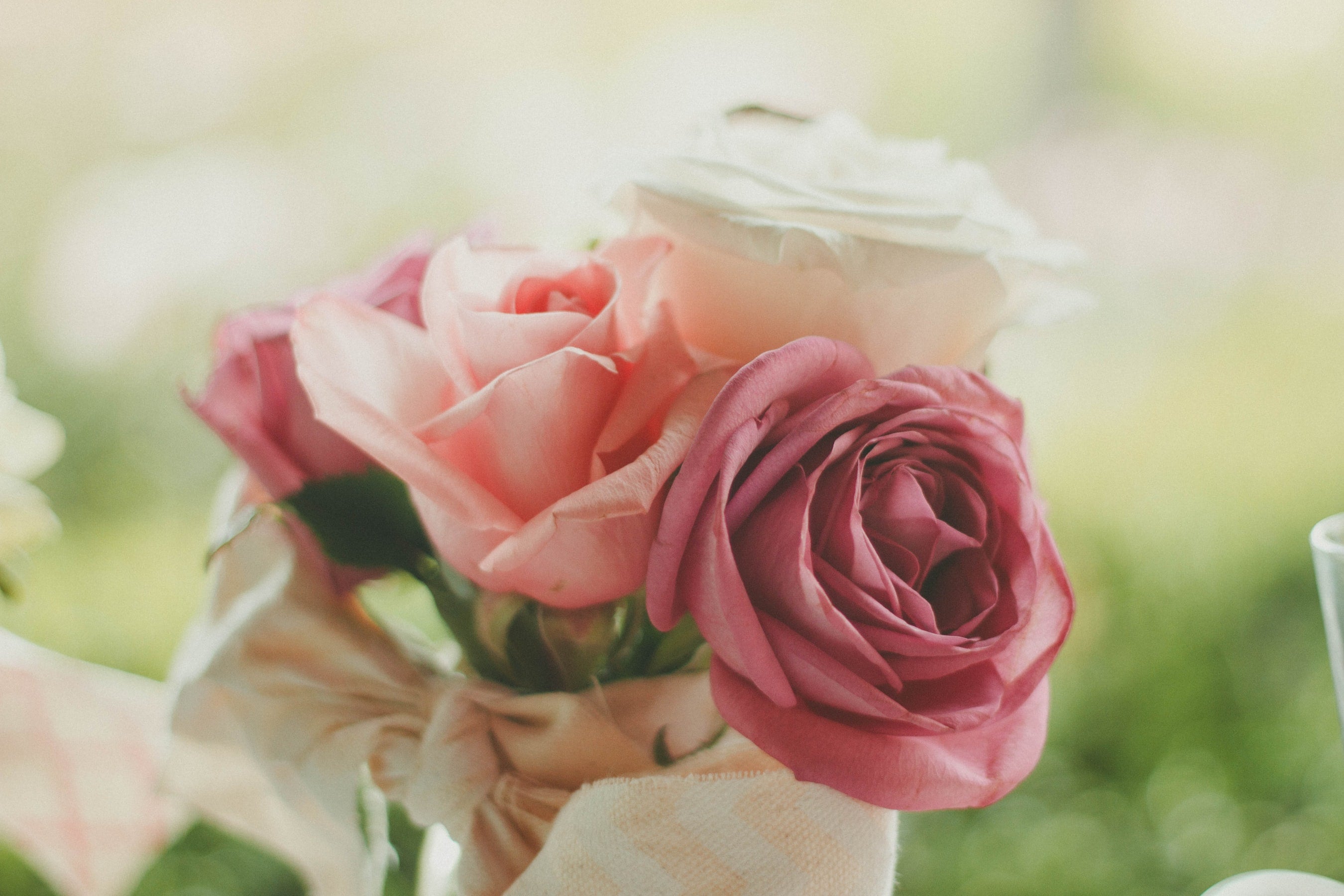 bouquet of roses for wedding anniversary