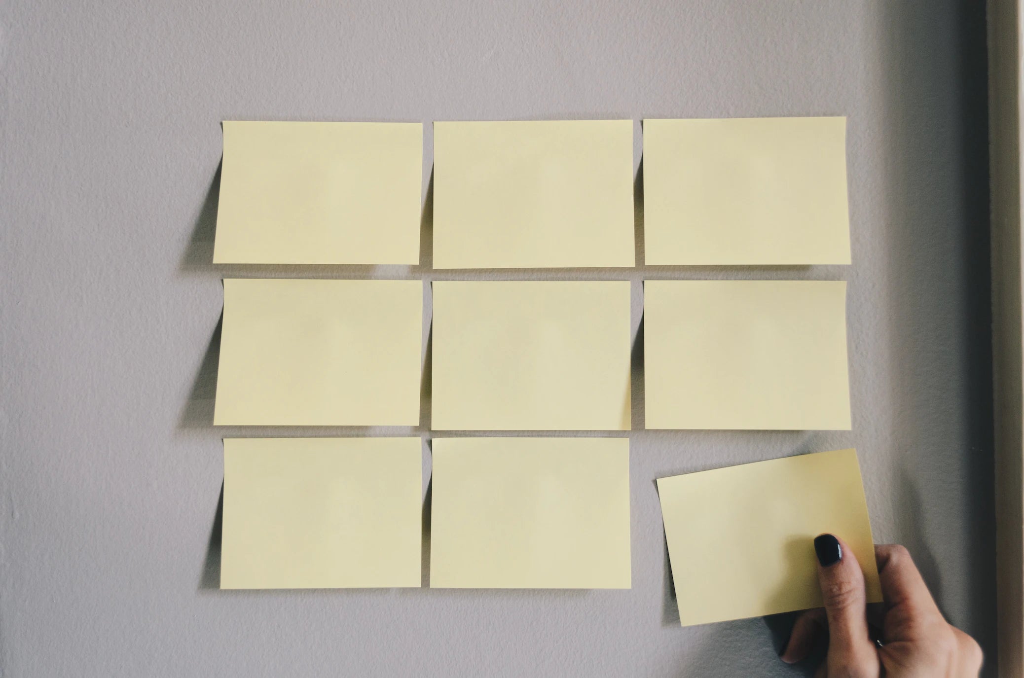 post it notes on a wall