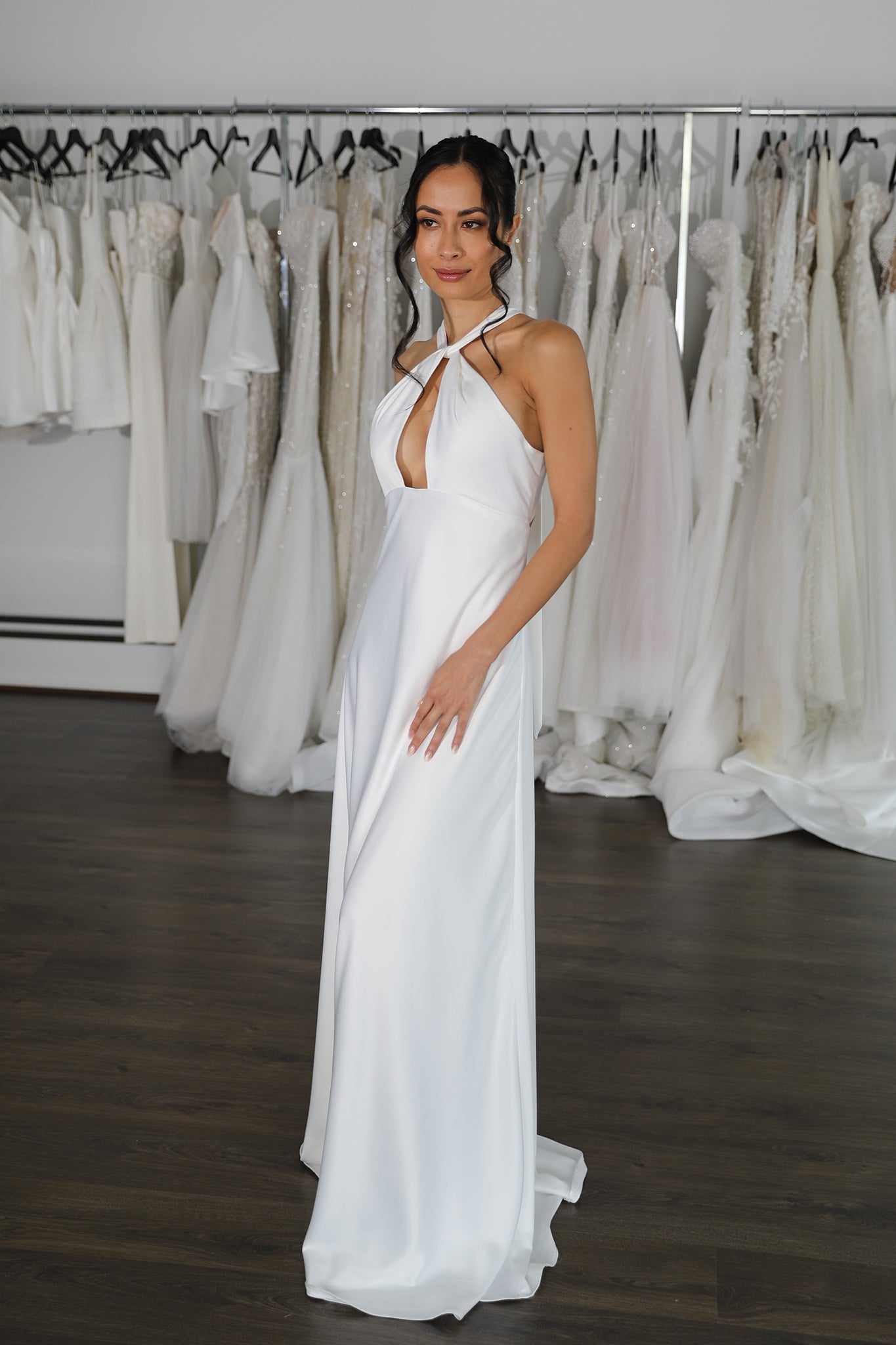 Julia Halter Neck Wedding Dress Wedding Reception Gowns Online