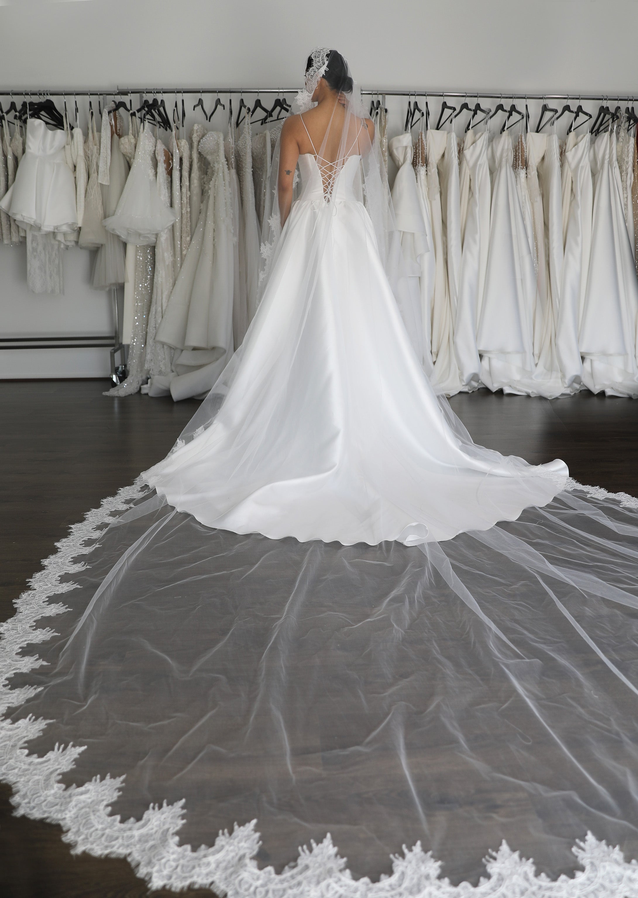 long flowing dramatic mantilla lace veil