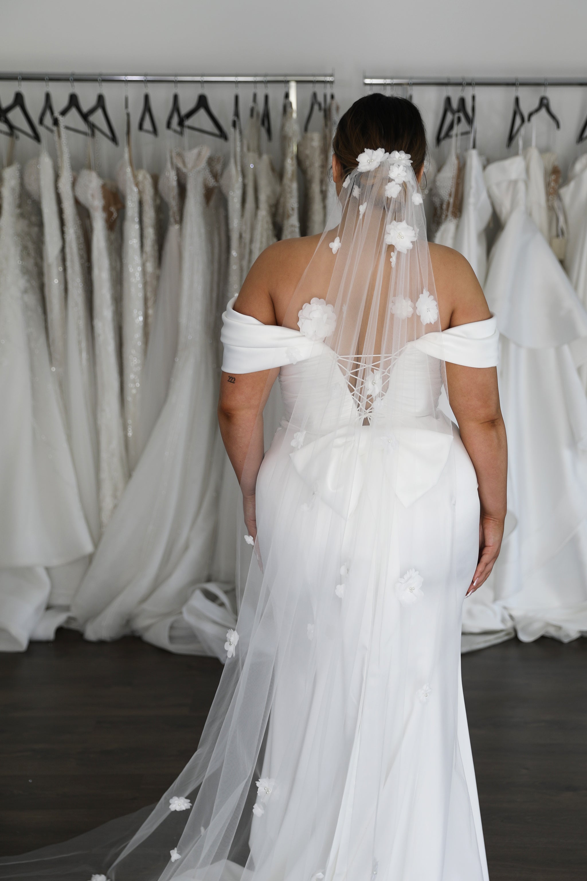 long tulle veil with 3d floral lace appliqué