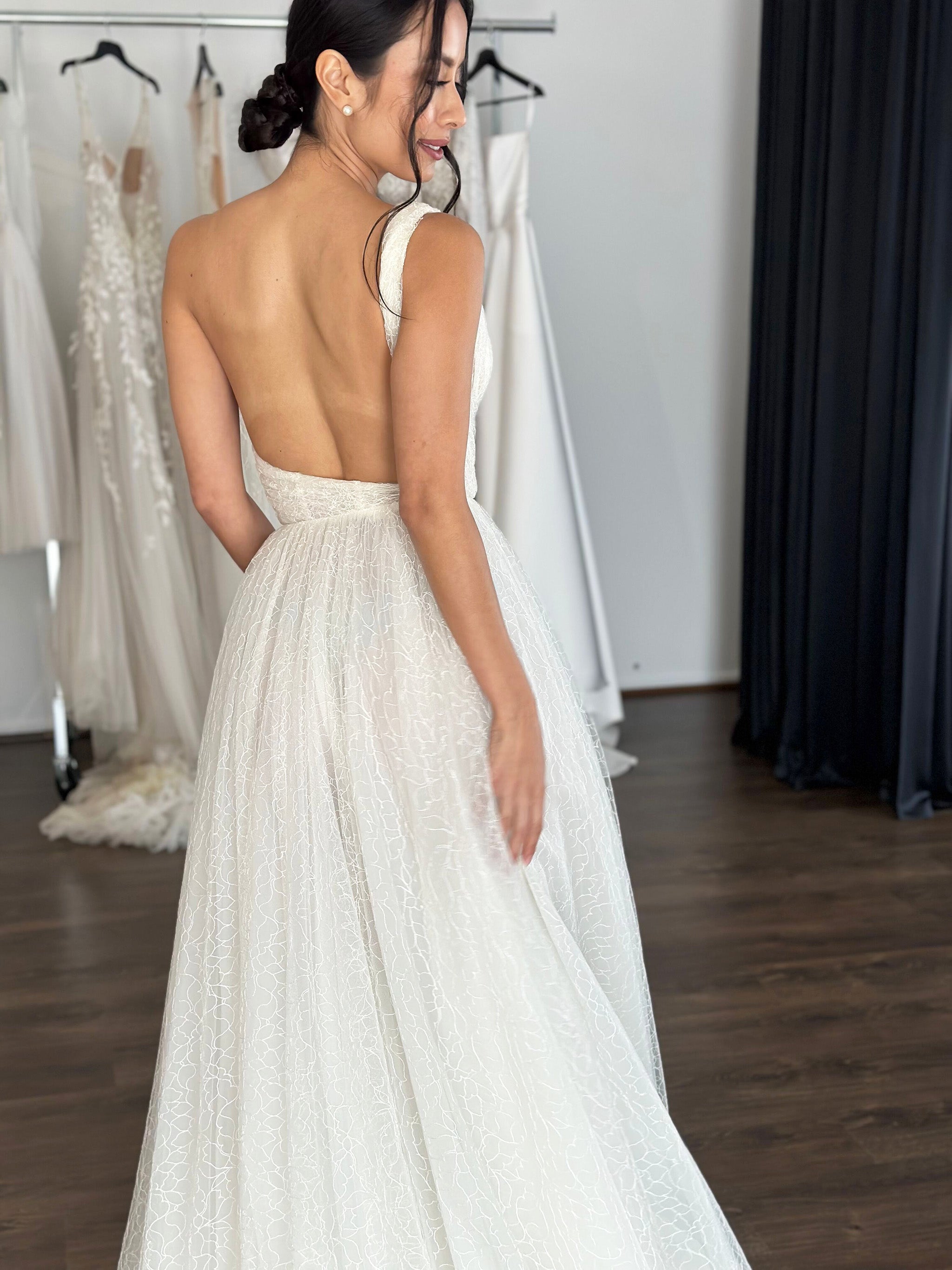 low back embroidered lace wedding dress