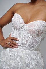 corset with white lace and structured cups on womans body